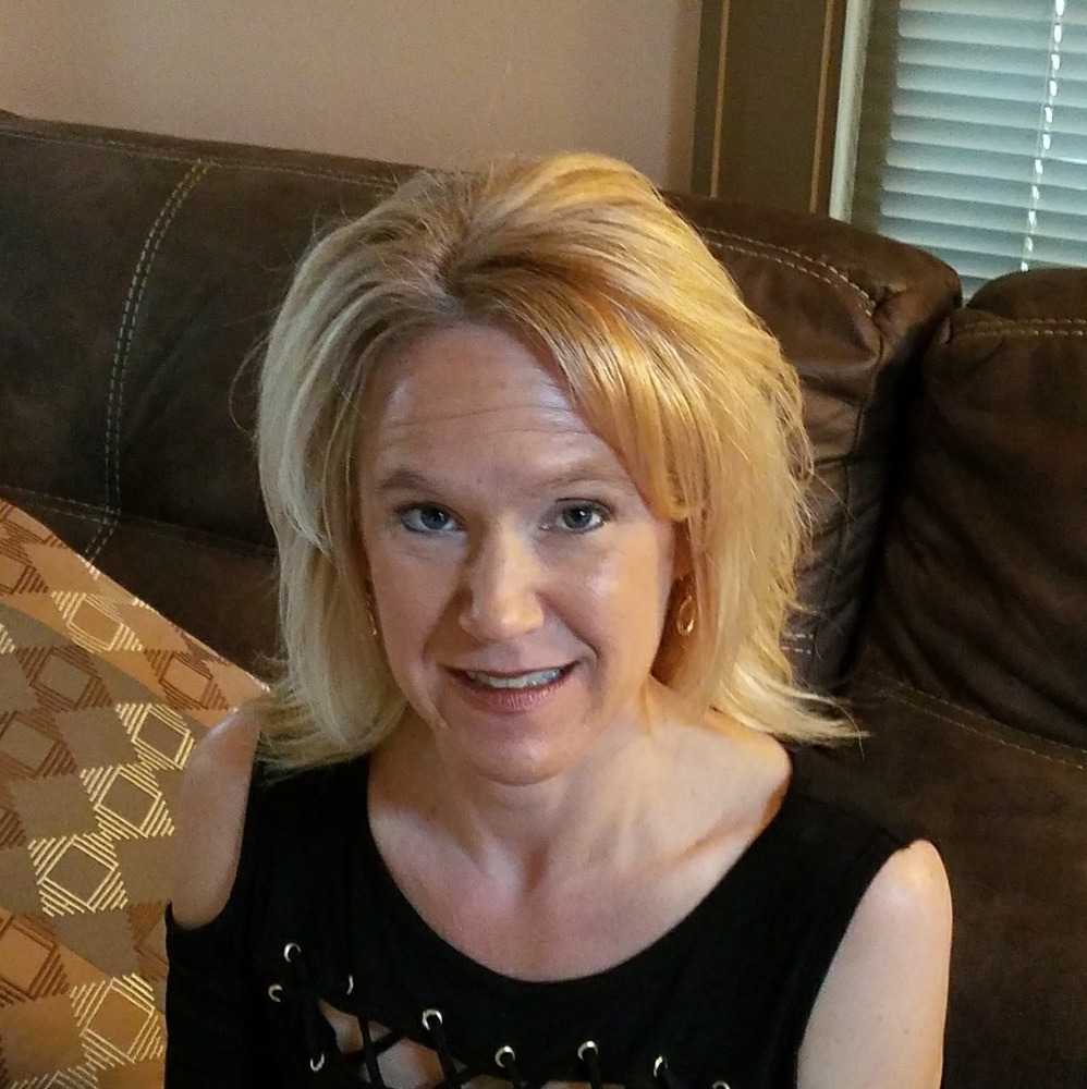 Meet your Posher, Pamela
